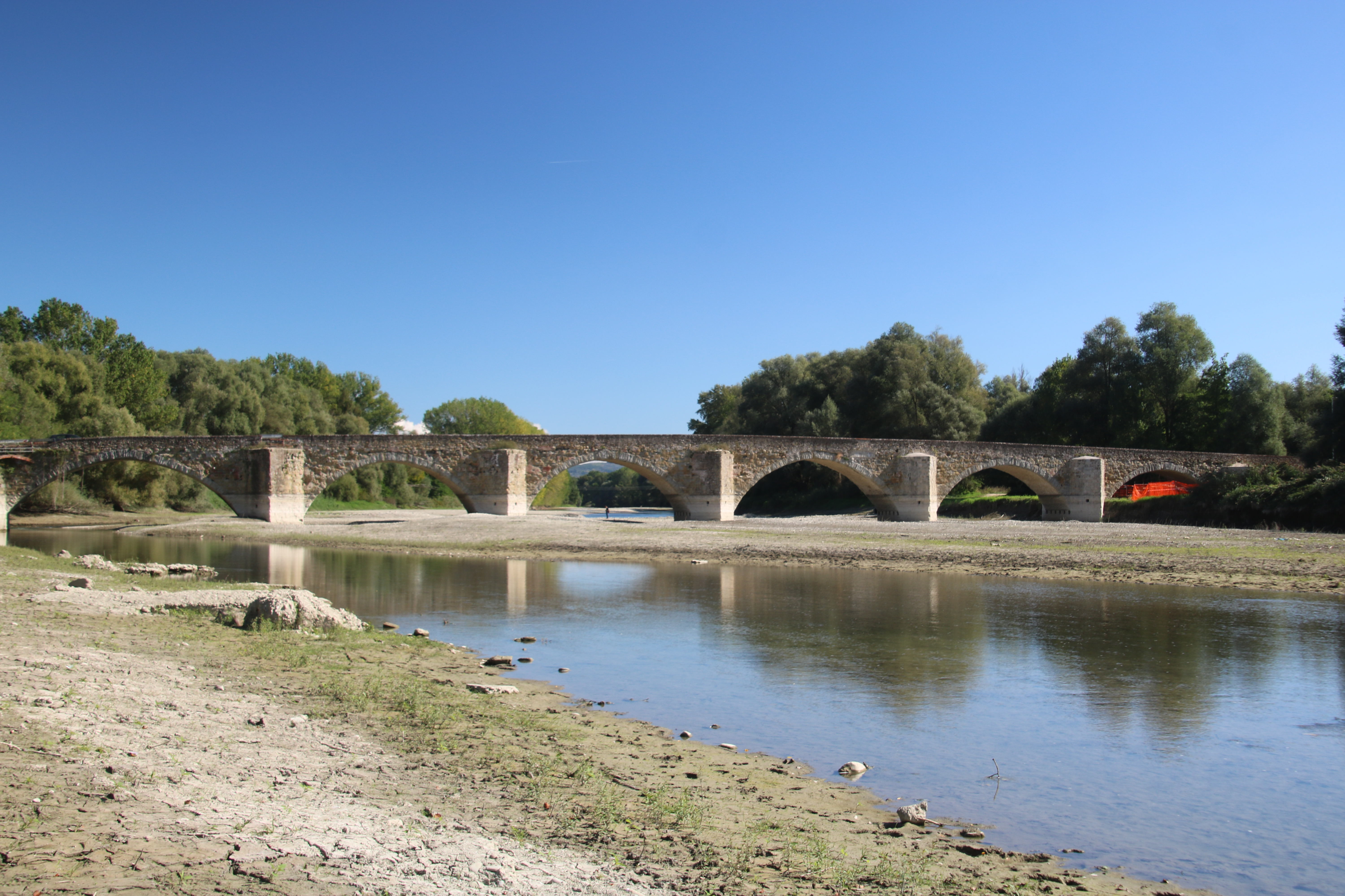 Ponte di Buriano | Mongolo1984, CC BY-SA 4.0, via Wikimedia Commons